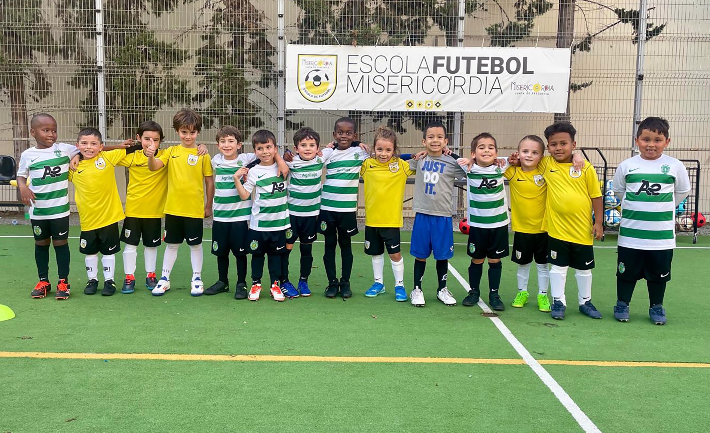 Escola de Futebol da Misericórdia: 'De Pequenino é que se torce o pepino'