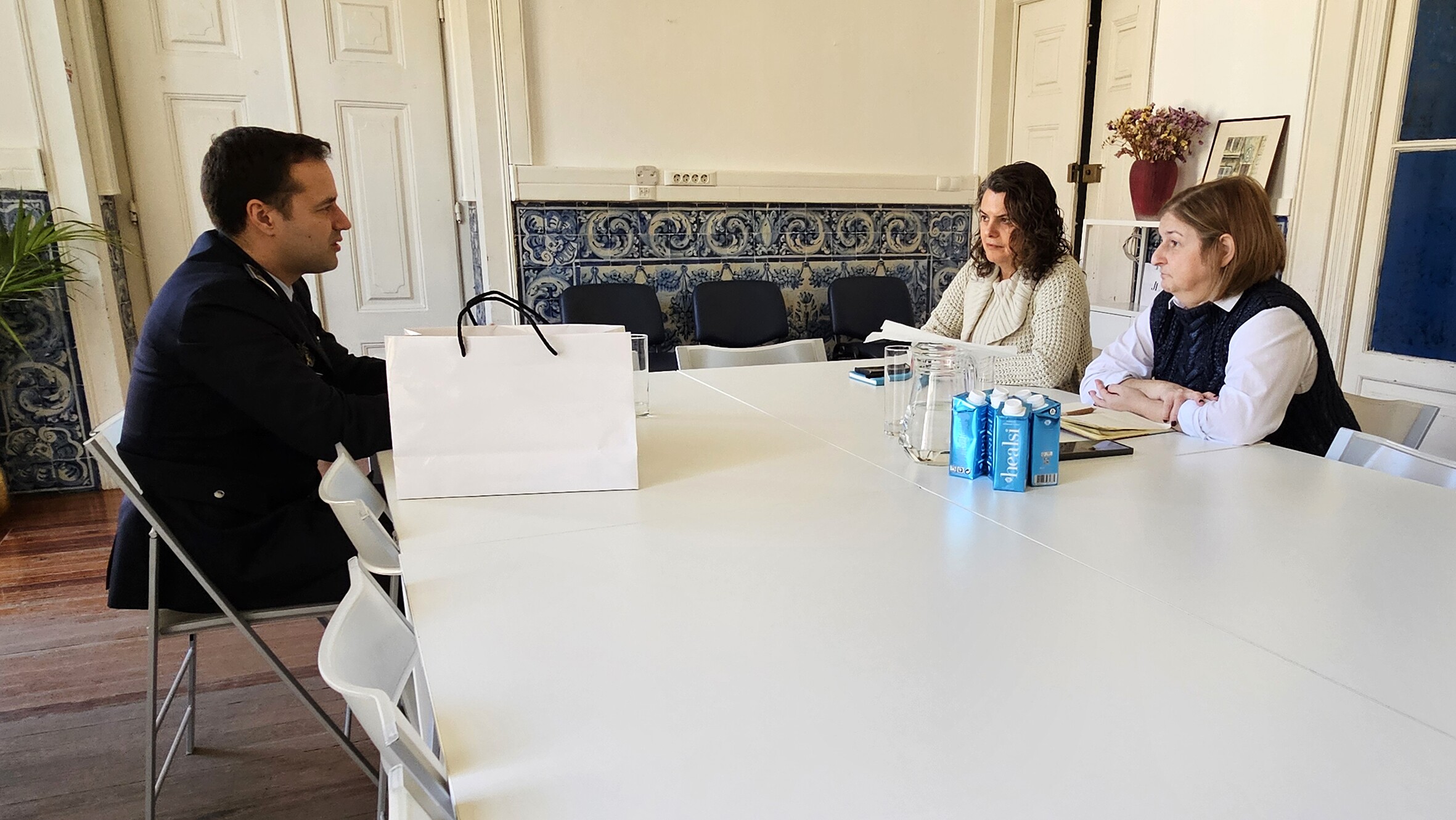 Novo Comandante da PSP visita Junta de Freguesia