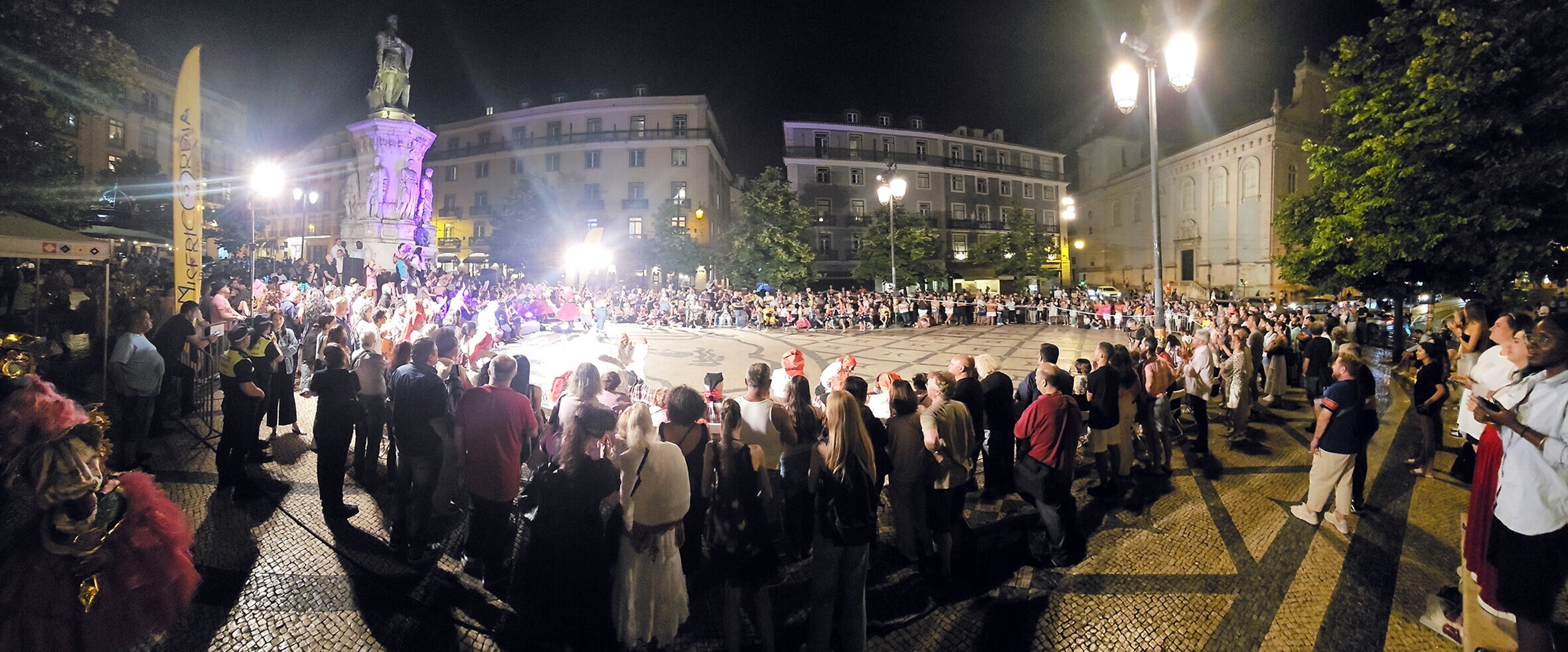 Camões esteve bem acompanhado em dia de Festa das Marchas